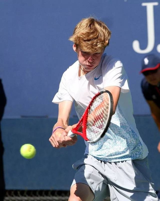 与领游选手 与领游选手