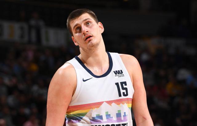 鲁卡斯头球 鲁卡斯头球