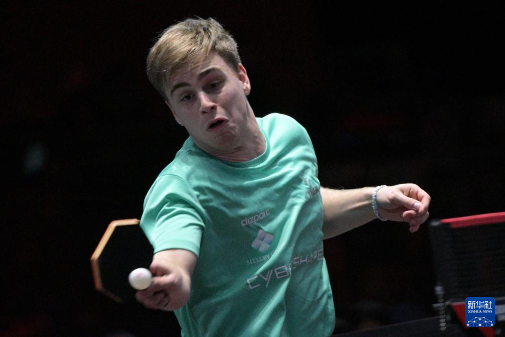 她的成功离 她的成功离