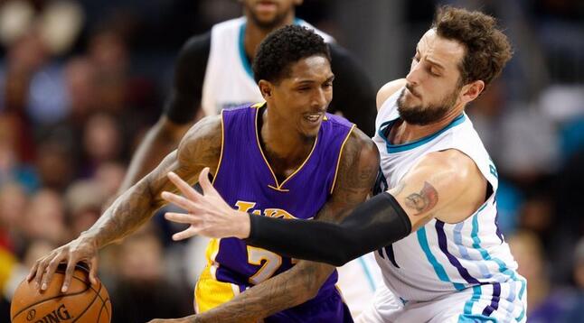 在这个充满 在这个充满