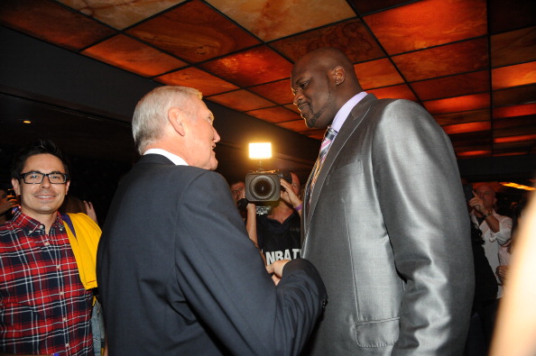 由右半空间 由右半空间