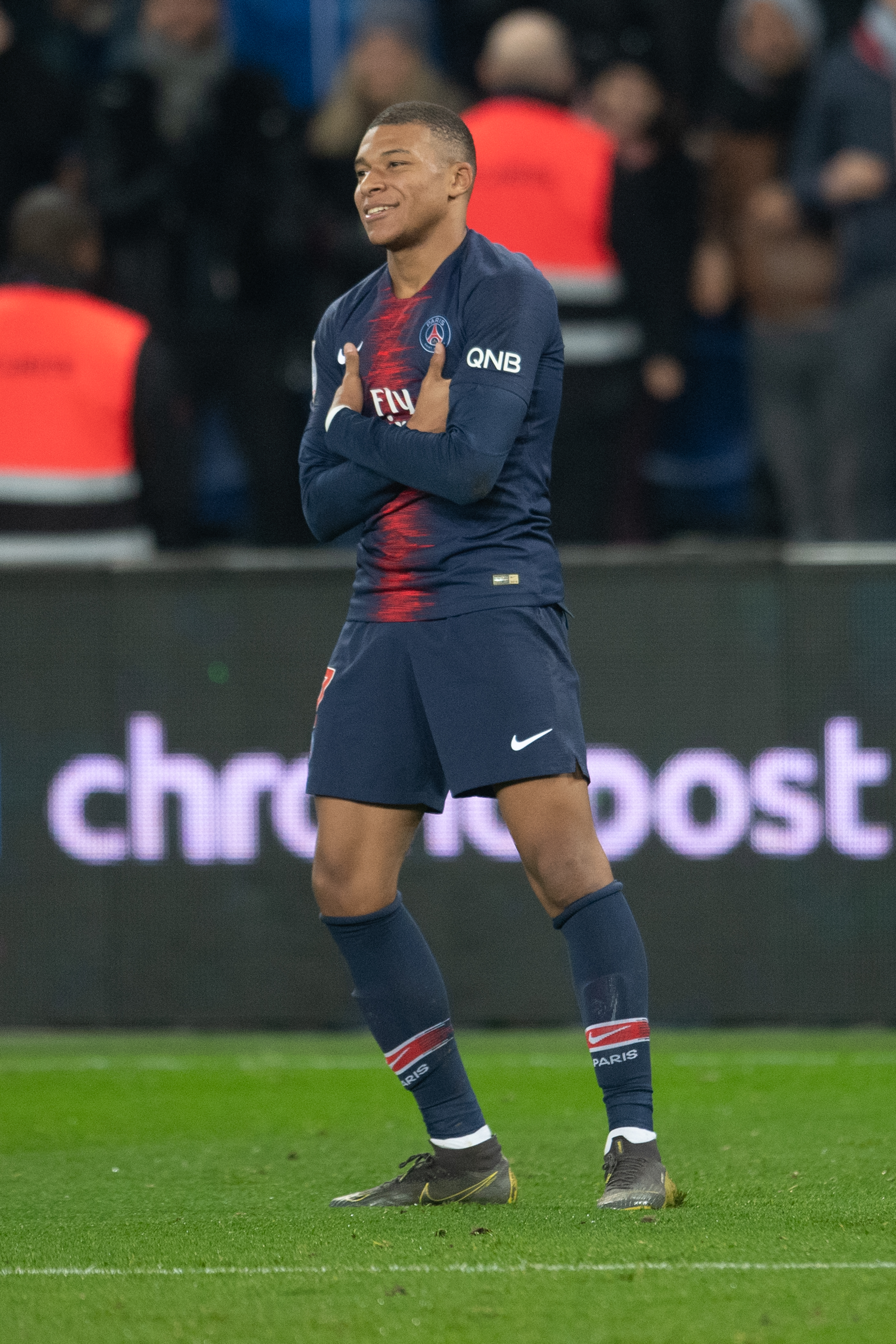 通过长传越 通过长传越